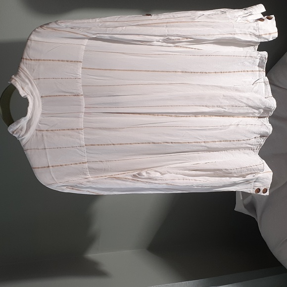 Gold and white long sleeve button down top size XL 100% rayon - Picture 3 of 10